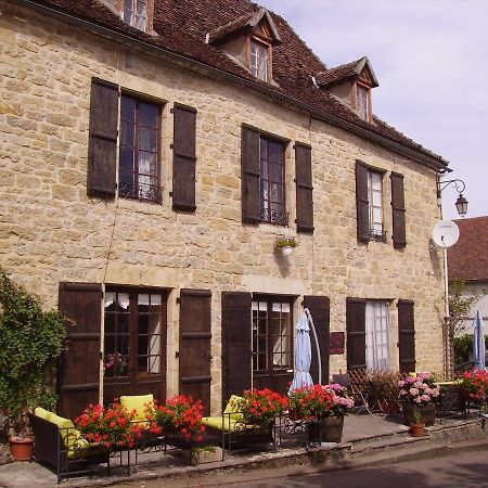 Hôtel Le Petit Dragon Rouge à Miers Extérieur photo